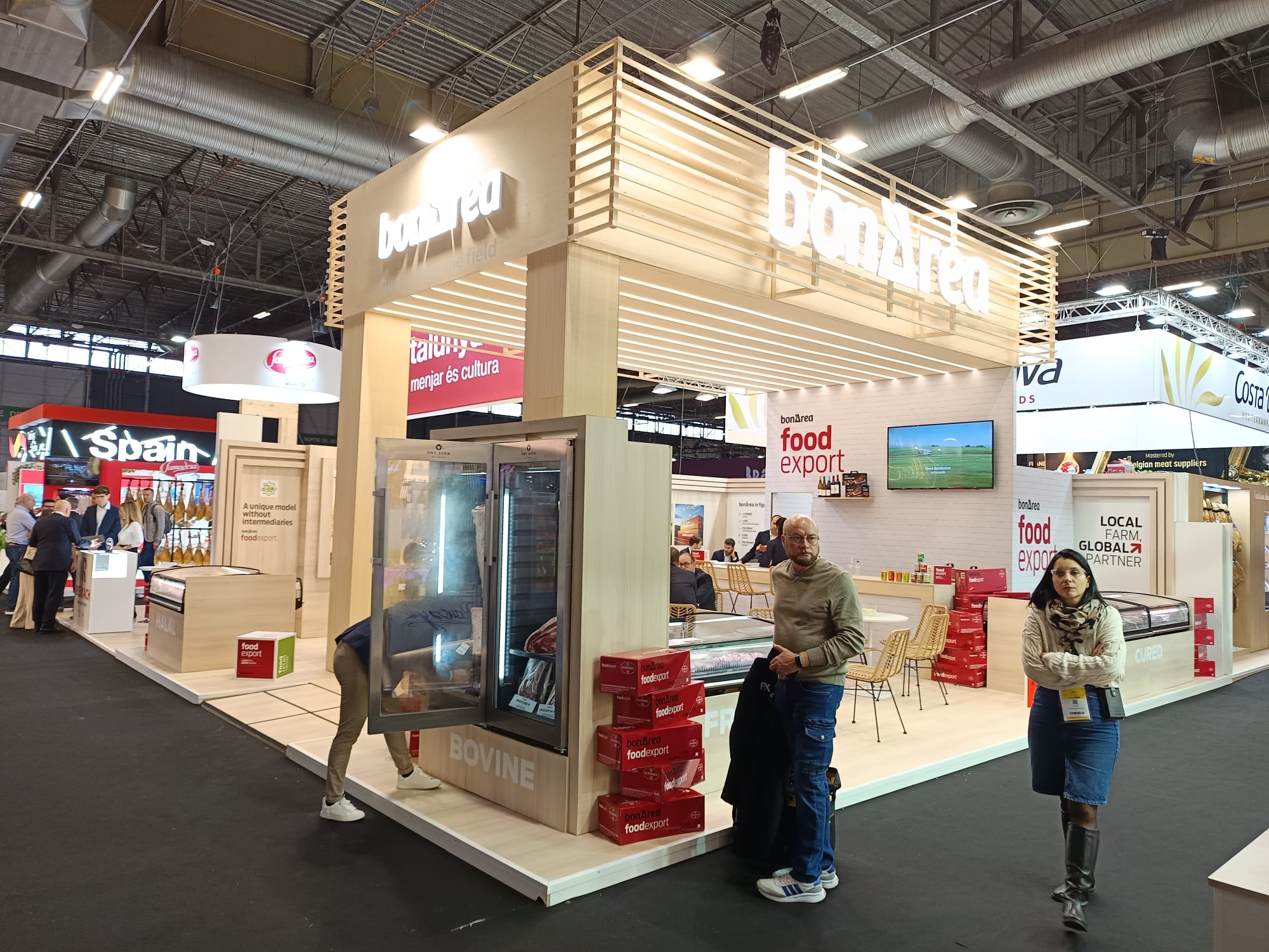 Cómo coordinar todo el proceso de montaje de un stand